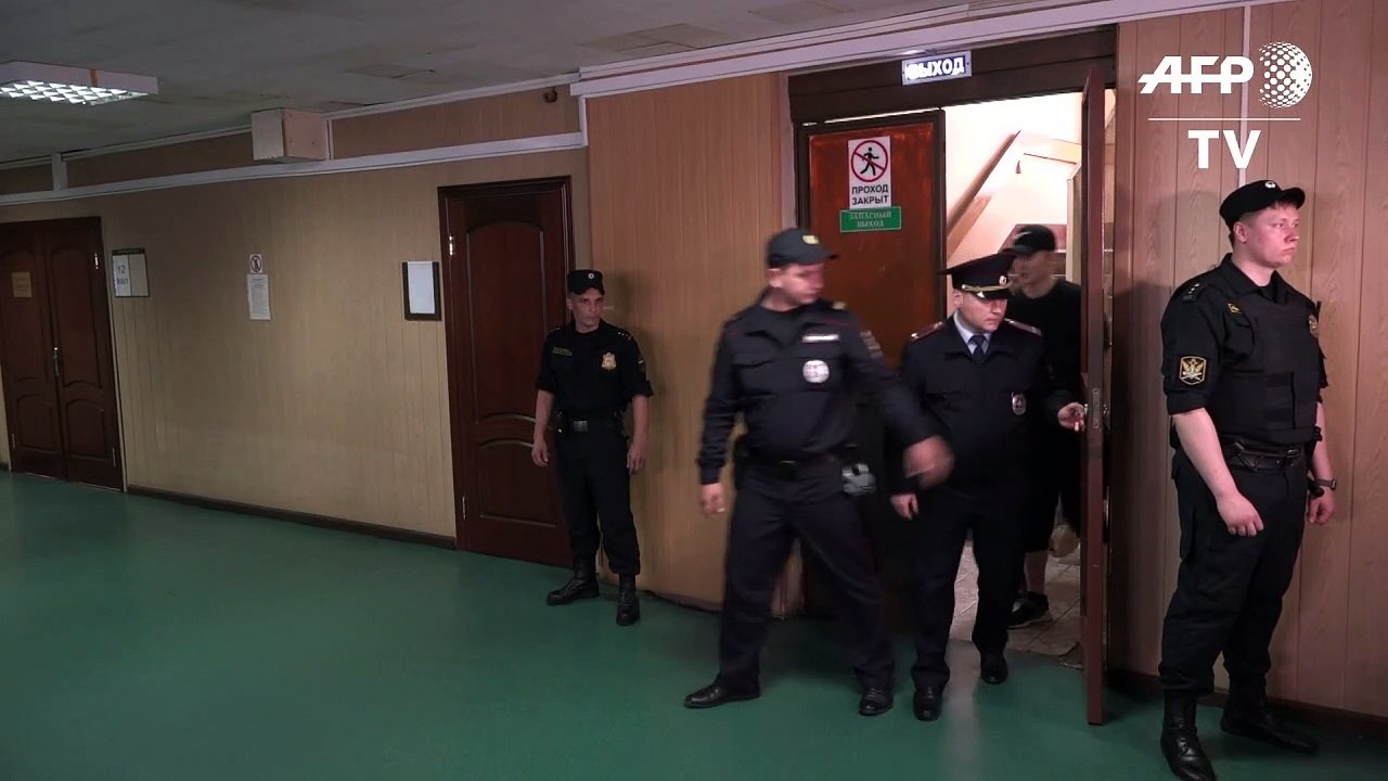 Contra violência