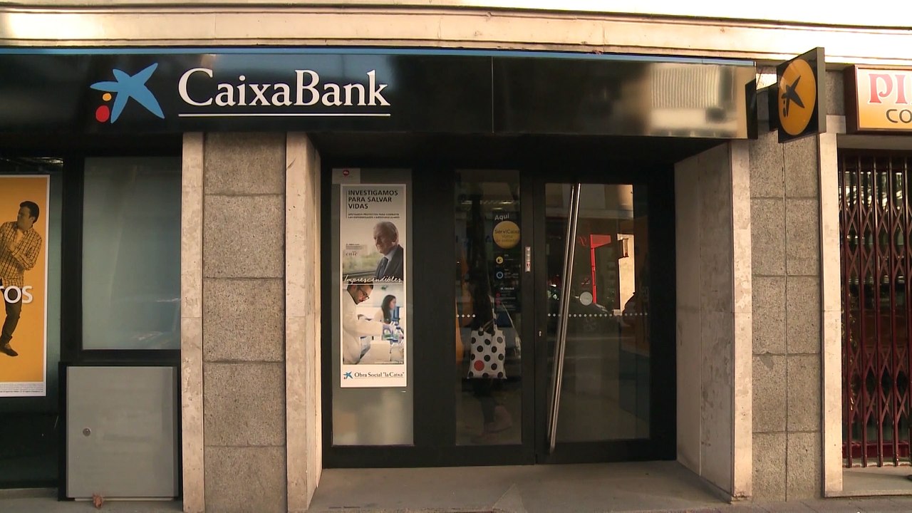 La dirección de CaixaBank y los sindicatos llegan a un acuerdo para el ERE