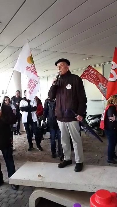 Manifestation au CH Montceau