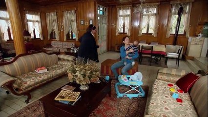 El Pañuelo Rojo ( Al Yazmalım ) - Capítulo 75 - HD - En español