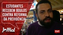 Estudantes da USP recebem Guilherme Boulos contra reforma da Previdência