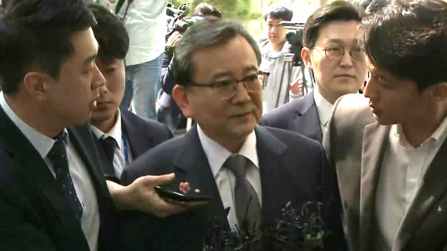 [현장영상] 김학의, 검찰 수사단 출석...'뇌물·성범죄' 피의자 신분 / YTN