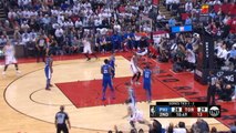 Ibaka's big dunk as Raptors destroy 76ers