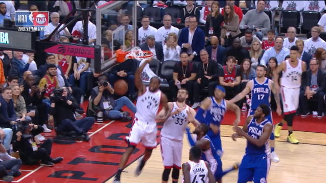 Kawhi Leonard makes two monster dunks as Raptors hammer 76ers