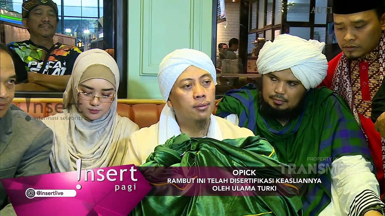 INSERT - Opick Dapat Mandat Untuk Menjaga Salah Satu Bagian Tubuh Nabi Muhammad S.A.W