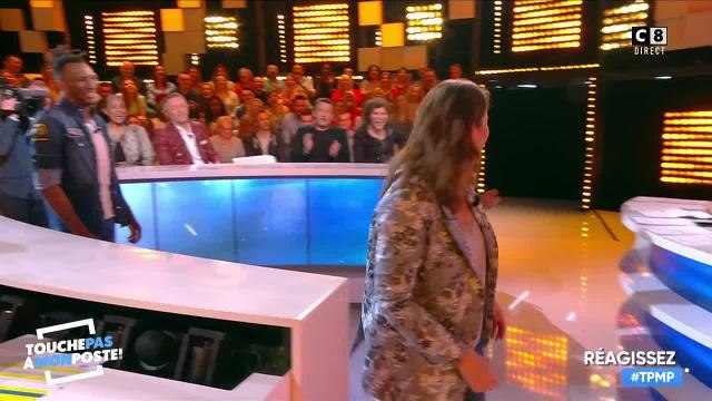 TPMP : l’énorme gifle de Valérie Bénaïm à Cyril Hanouna, l’animateur n’en revient pas !
