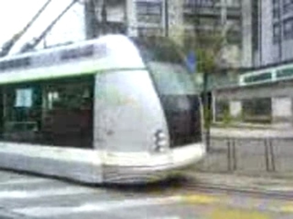 TRAM - Carrefour KENNEDY
