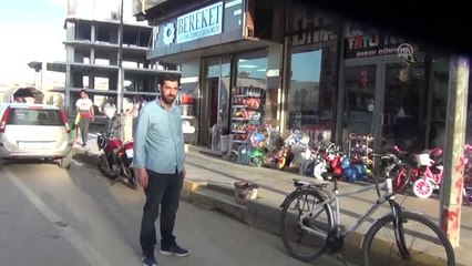 Üçüncü Kattan Düşen Saksıdan Saniyelerle Kurtuldu