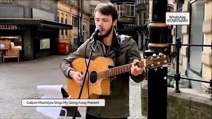 Busker Sings 'American Beauty'