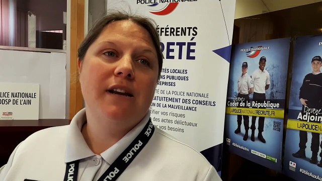 La police nationale de Bourg ouvre ses portes aux écoliers