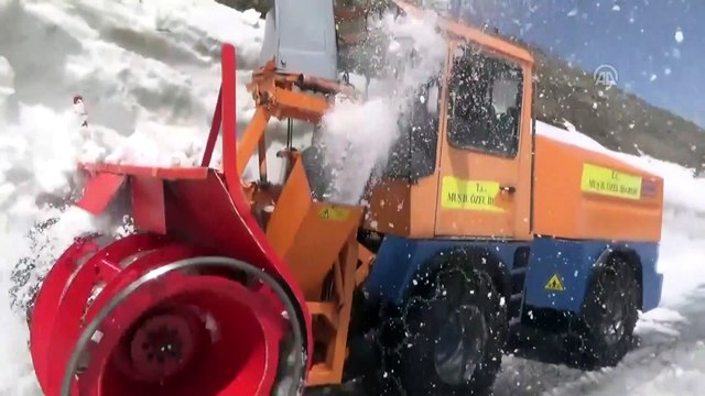 Karla mücadele ekiplerinin ramazan mesaisi - MUŞ