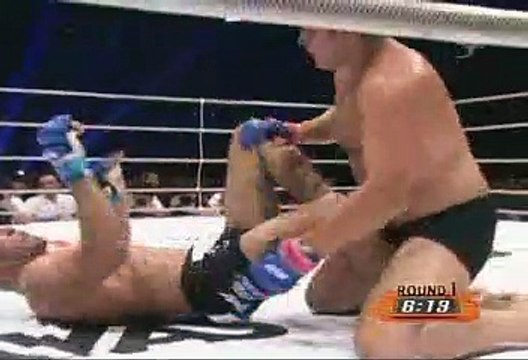2004-08-15 - Fedor Emelianenko vs Antonio Rodrigo Nogueira - II