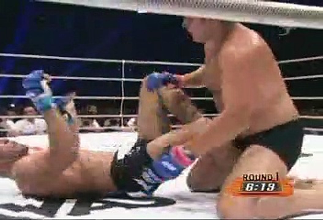 2004-08-15 - Fedor Emelianenko vs Antonio Rodrigo Nogueira - II