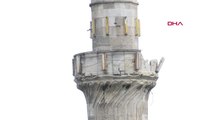 İstanbul-Fatih'te Defineciler 500 Yıllık Camide Kazılmadık Yer Bırakmadı