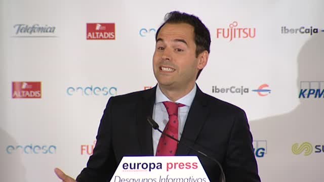 Aguado promete que abrirá el metro 24 horas los fines de semana si es presidente de la CAM