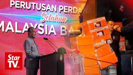 Dr M tells Najib’s supporters: Ask yourselves, where did Rosmah’s wealth come from?