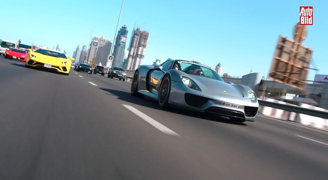 VÍDEO: ¿Tienes mucho dinero y te gustan los coches? Apúntate a este club