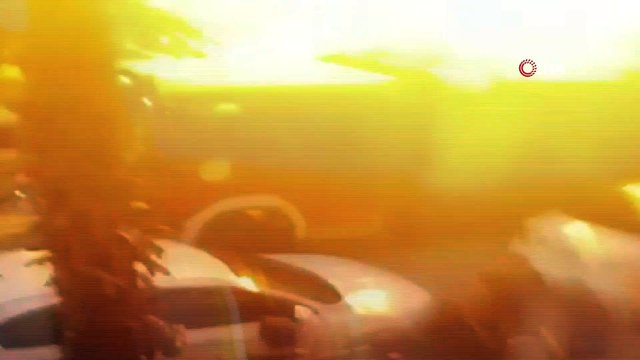 Önce yangın çıktı, sonra patlama meydana geldi...Korku dolu anlar kamerada