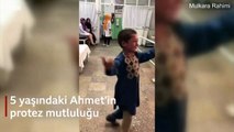 5 yaşındaki çocuğun protez mutluluğu viral oldu