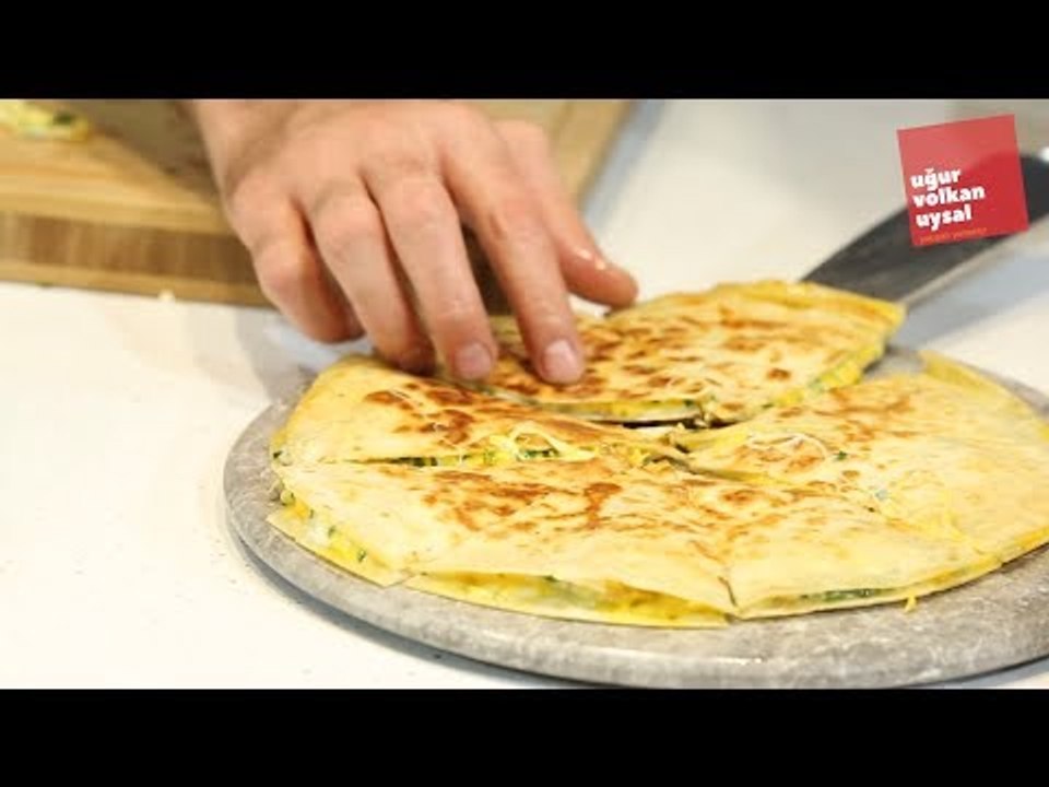 Bu Gözleme Sizi Çok Şaşırtacak (Tavada Kolay Gözleme Tarifi)