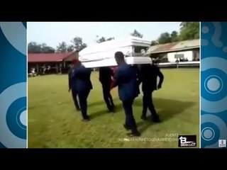 Ofrecen funerales con baile y cargadas | Qué Importa