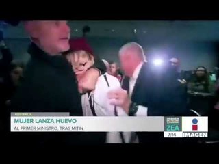 Mujer lanza un huevo al primer ministro de Australia | Noticias con Francisco Zea