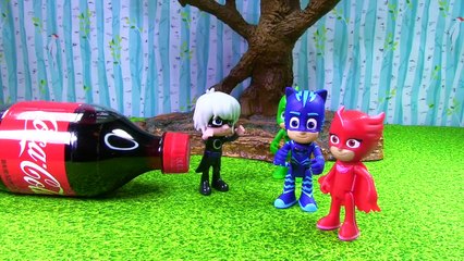 DIY How To Make Kinetic Sand Coca Cola - PJ Masks Turn Luna Girl's Soda into Sand!