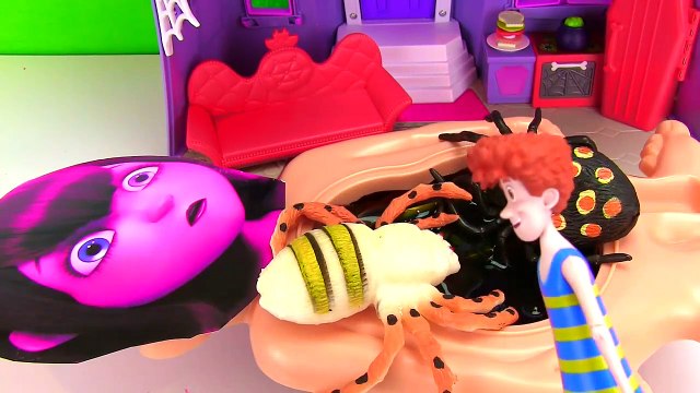 Hotel Transylvania 3 Mavis Has a Mr Doh Slime Belly with Toy Surprises