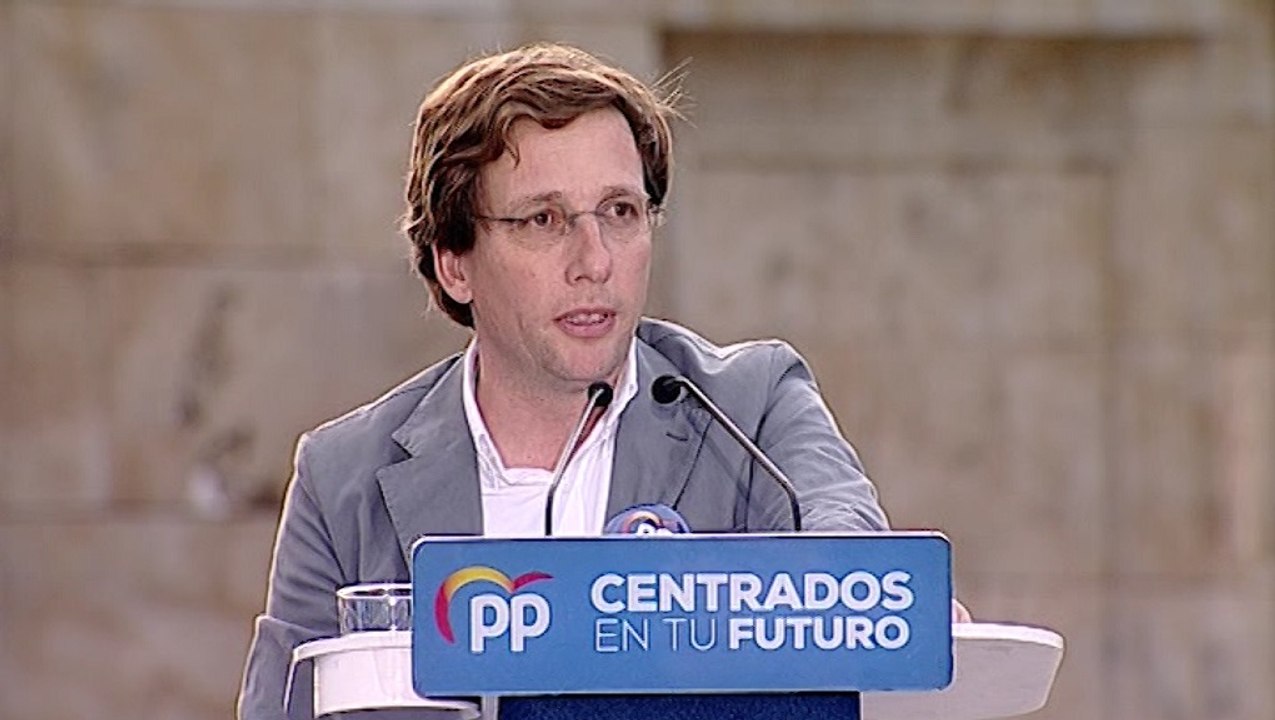 Almeida llama a la movilización para "llenar las urnas"