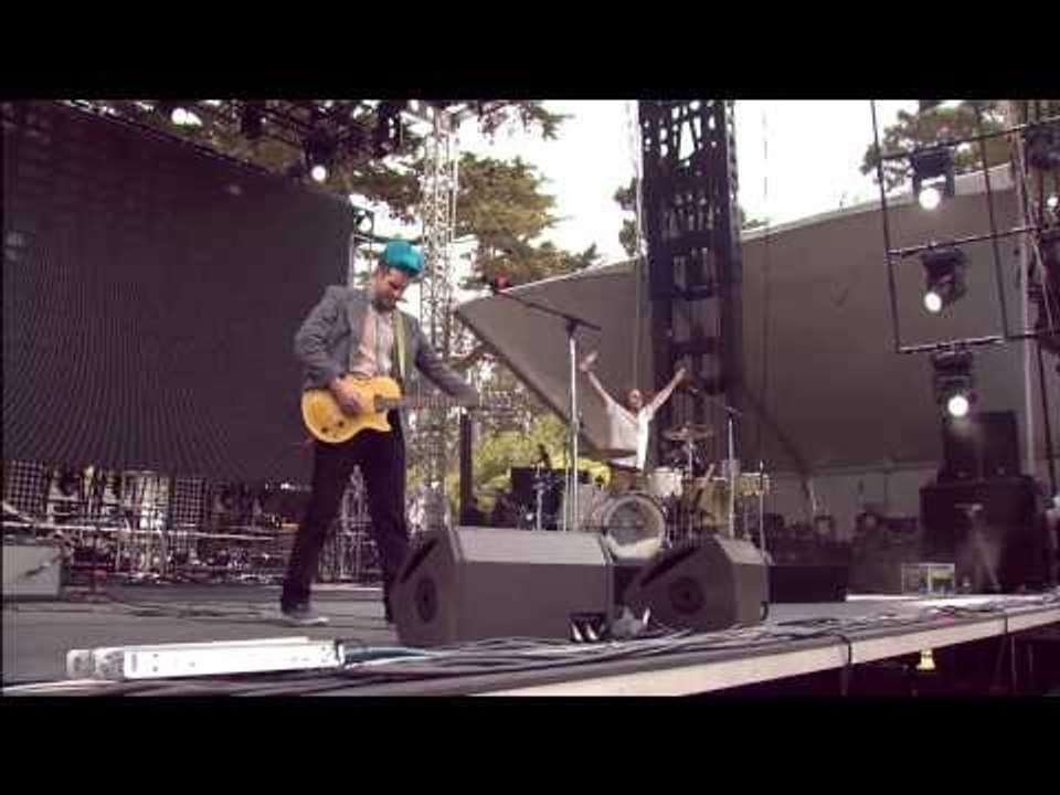 Midi Matilda-Love & The Movies (Live at Outside Lands 2013)