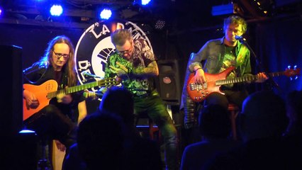 Satan Jokers - Live à Paris Acoustique (La Dame de Canton  8-4-2019)