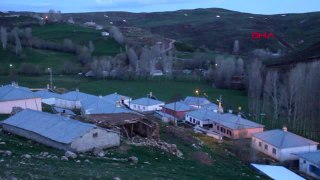 Erzincan'da Köylülerin Ayı Nöbeti