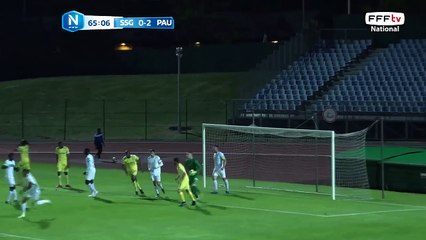 Corner tiré mais manque de réactivité des joueurs de l'Entente.