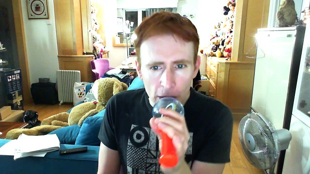 Wiwi égratigne testify de Jamie Lawson