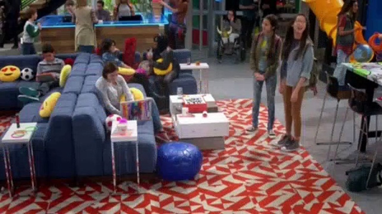 Bizaardvark S01E01 - First