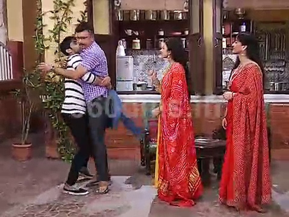 Aapke Aa Jane Se | Sahil Pick and Hug His Father-In-Law | आपके आ जाने से