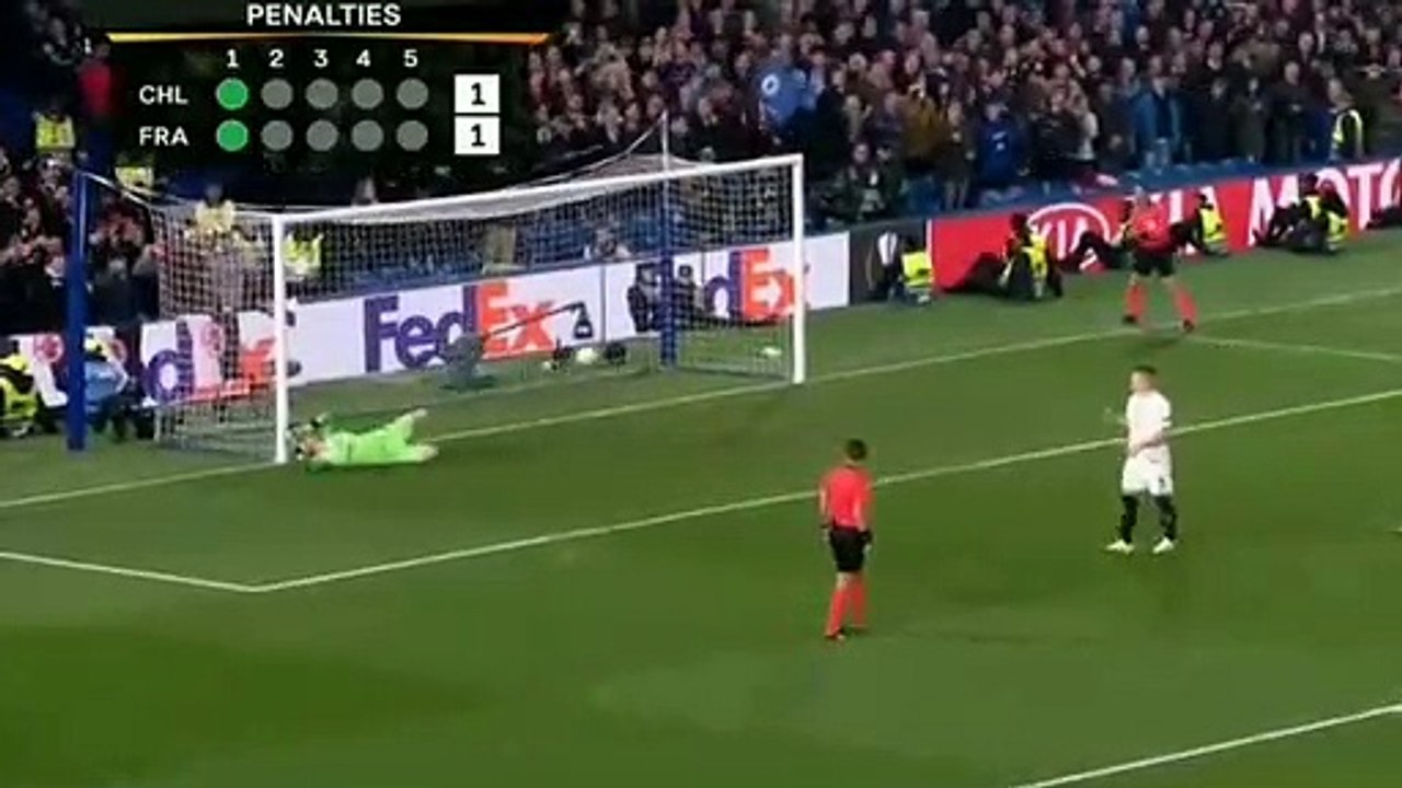 Football - Europa League - Chelsea vs Eintracht Frankfurt 1-1 (4-3) -- Penalty Shootout