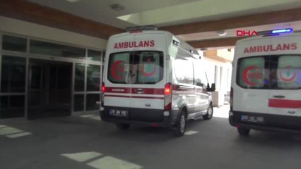 Karaman Eşine Mesaj Atmasına Tepki Gösterdi, Bıçaklandı