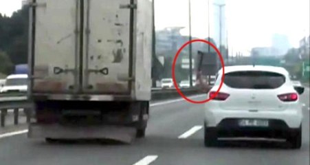 TEM'deki Dehşet Görüntüleriyle İlgili Sürücü Konuştu: Pikniğe Gitmiştim, Balta Arabamda Kalmış