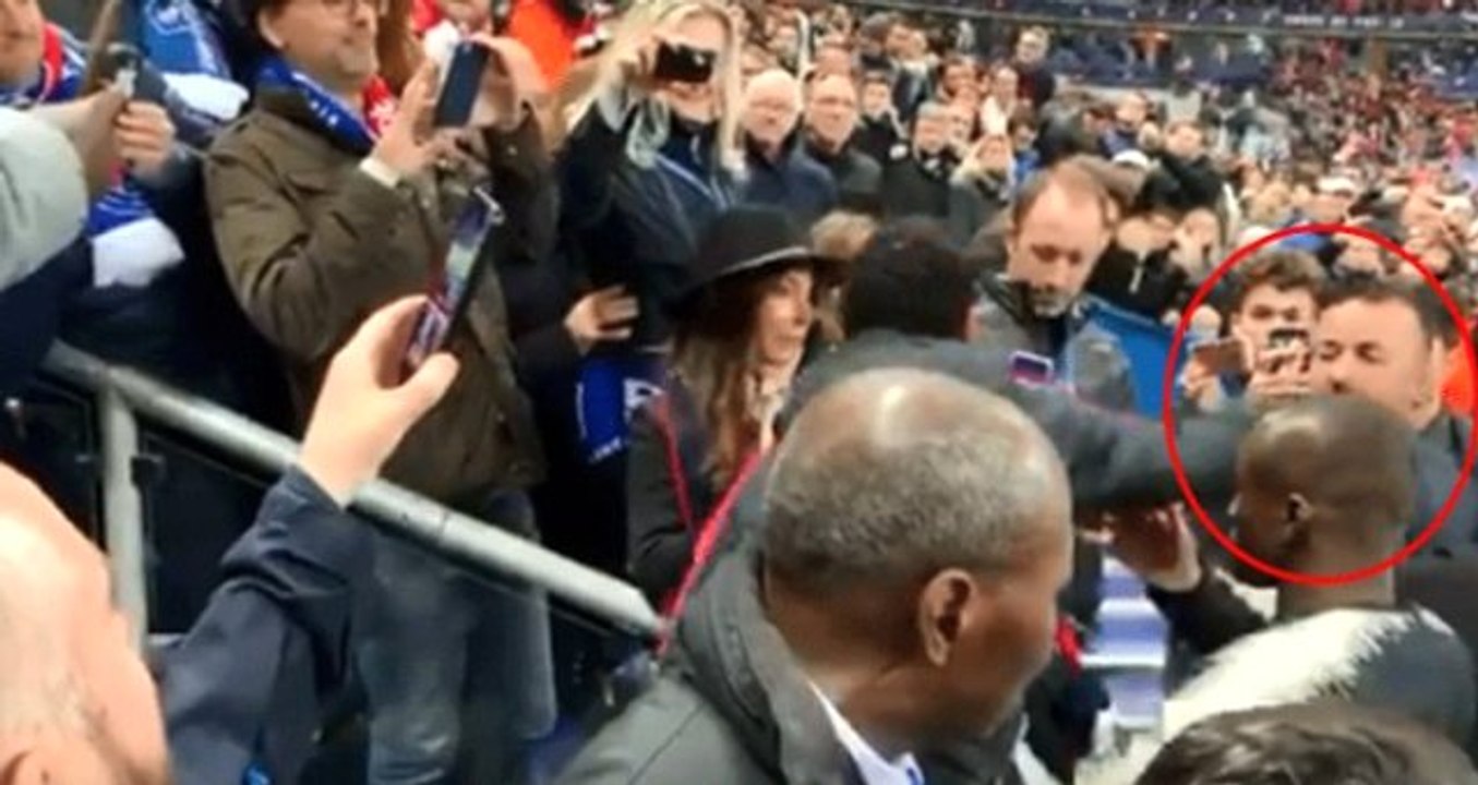 Taraftara Yumruk Atan Neymar'a 3 Maç Ceza Verildi