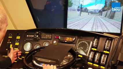 Entrez dans la cabine d'un conducteur de train SNCF