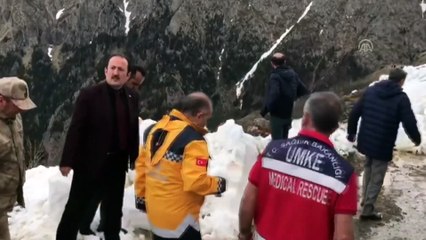 AA muhabiri görev başındayken uçuruma yuvarlandı -Olay yeri (2)- BAYBURT