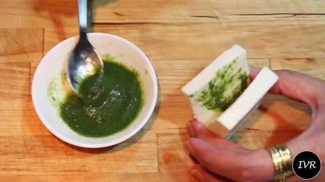 Paneer Pakoras Recipe - Crispy Paneer Ke Pakode - Sandwich Paneer Pakoda - Chutney Paneer Pakora