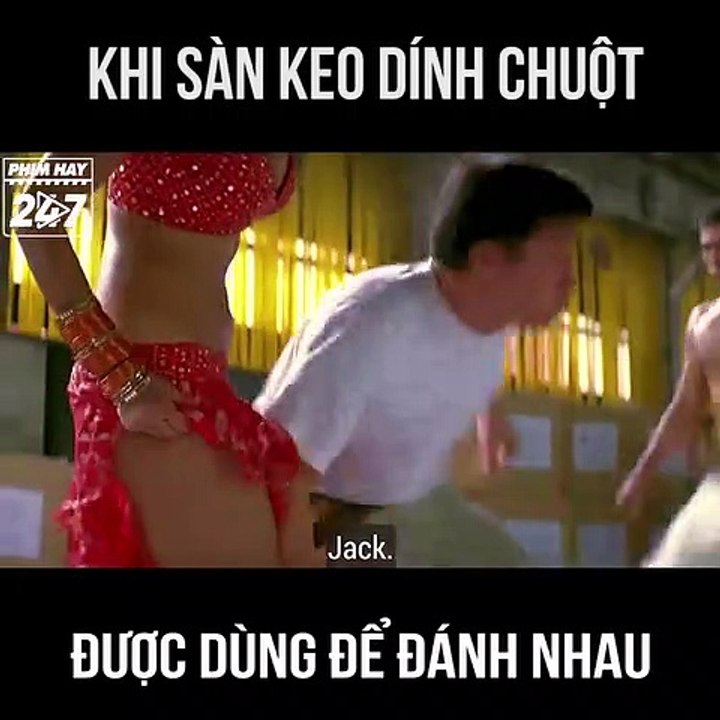 Khi sàn keo dính chuột.. được tận dụng để uýnh lộn nhé =))