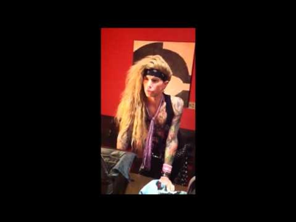 Steel Panther 30 Second Backstage Video Update #2 - 12/04/10