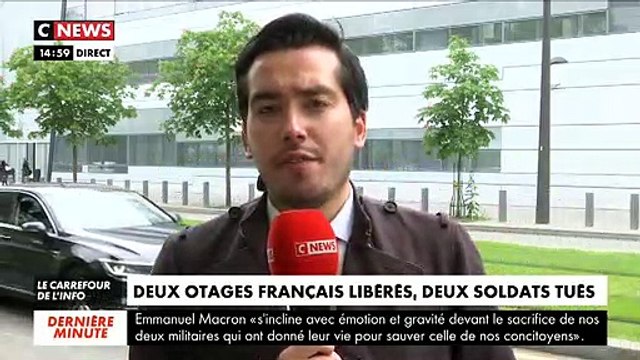 L'armée française a libéré quatre otages - deux Français, une Américaine et une Sud-coréenne - lors d'une intervention dans le nord du Burkina Faso dans laquelle deux militaires français ont été tués, a annoncé vendredi la présidence