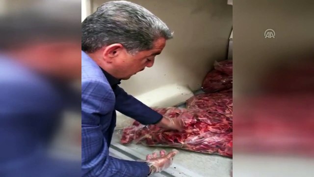 Adana'da 450 kilogram bozulmuş horoz eti ele geçirildi