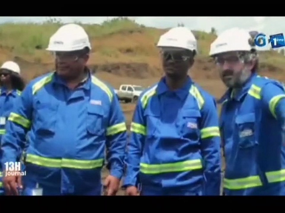 RTG - Séance de travail du Ministre la valorisation et de l’industrialisation des ressources minières avec les responsables de la COMILOG