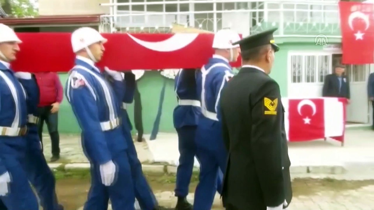 Uzman Çavuş Şimşek'in cenazesi toprağa verildi - AFYONKARAHİSAR
