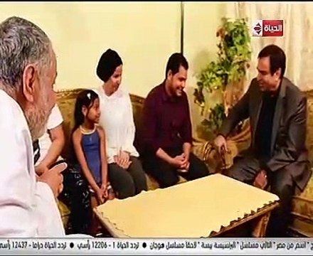 شاهد..جورج قرداحى يسلم الفائز بجائرة اسم من مصر 100 ألف جنيه